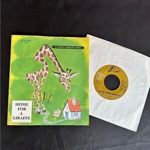 Vintage 1968 Read-along Home for a Giraffe 45 vinyl Record and Book Set